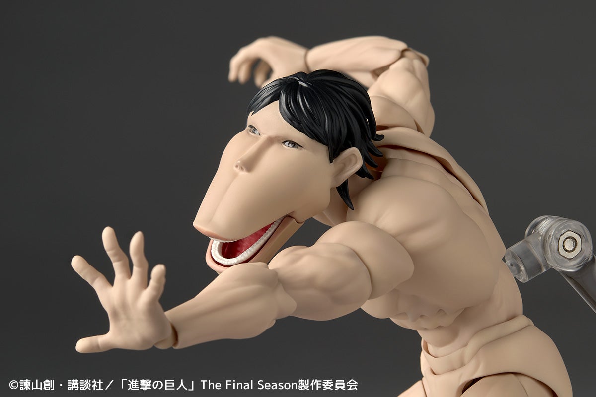 Amazing Yamaguchi / Revoltech: Attack on Titan -Cart Giant (With Bonus)(Pre-Order)
