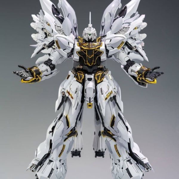 MG 1/100 Takumi Sinanju White Wolf