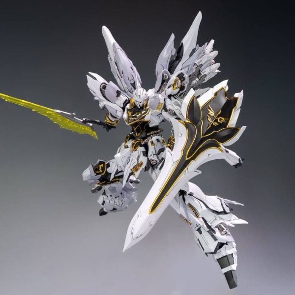 MG 1/100 Takumi Sinanju White Wolf
