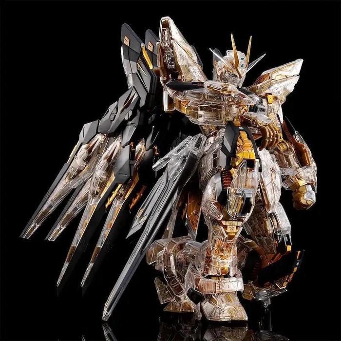 (P.B)MGEX 1/100 Strike Freedom Gundam [Mechanical Clear]