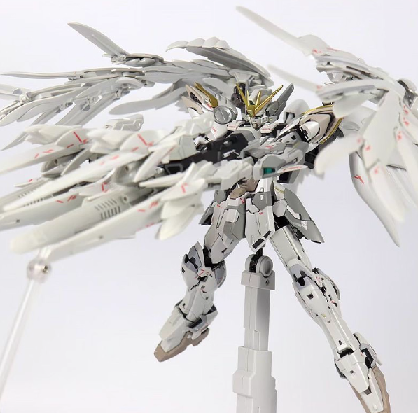 Daban 8827 MG 1/100 XXXG-00YSW Wing Gundam Snow White Prelude [Metal Frame Ver.]