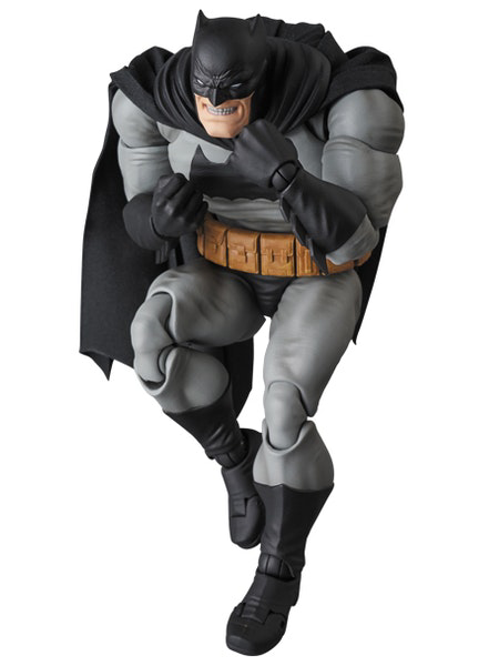 MAFEX -BATMAN (The Dark Knight Returns) No. 106 - Action Figure (Pre-Order)