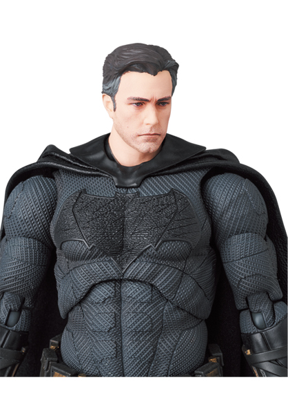 MAFEX -BATMAN (ZACK SNYDER'S JUSTICE LEAGUE VER.)No. 122 - Action Figure (Pre-Order)