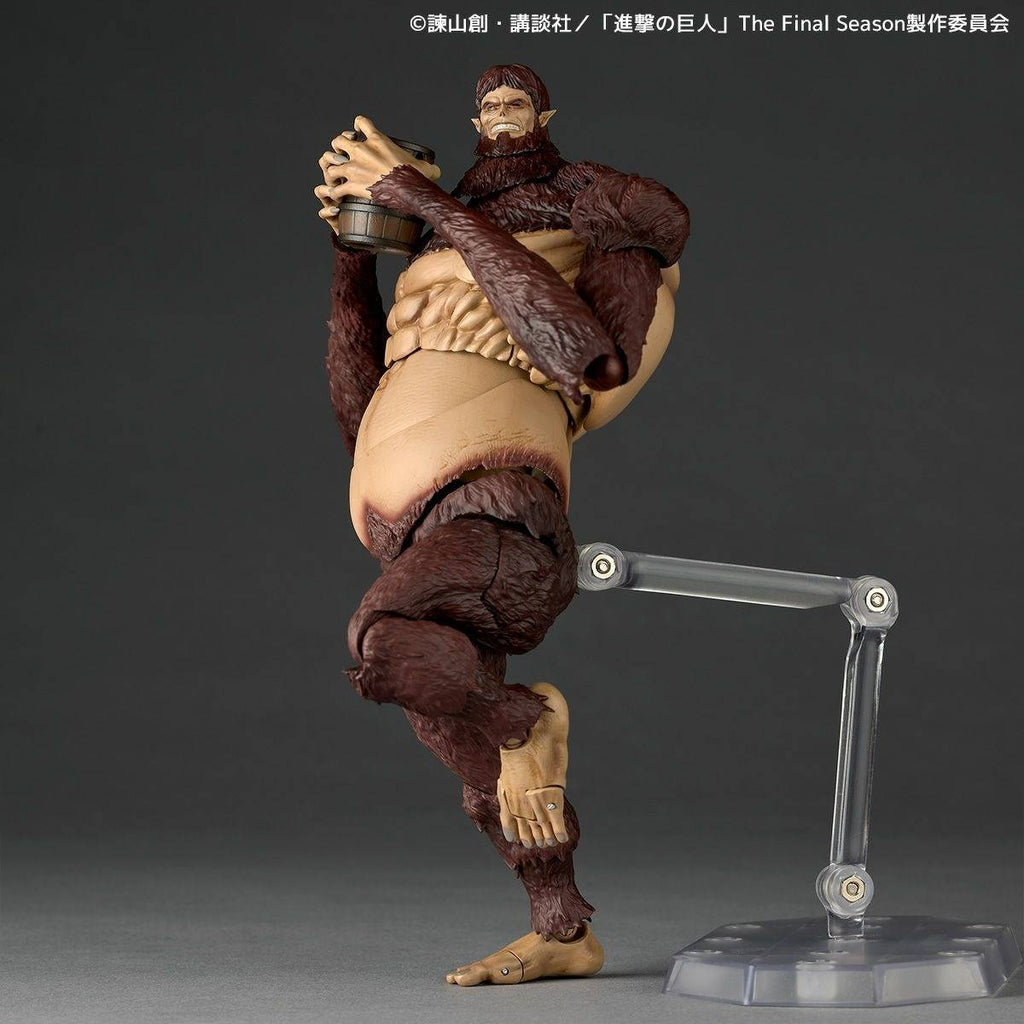Amazing Yamaguchi / Revoltech: Attack on Titan - Beast Titan (With Bonus)